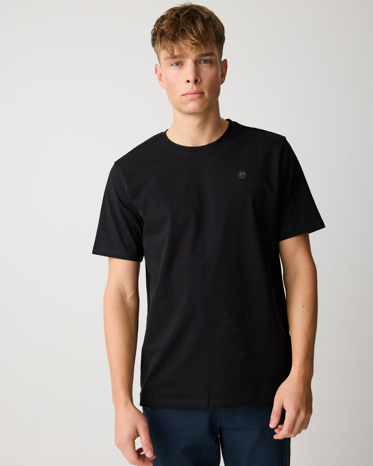 Regular fit Badge t-shirt - Black Jet