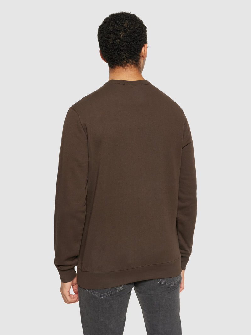 KnowledgeCotton Apparel - MEN Basic badge sweat Sweats 1243 Demitasse (brown)