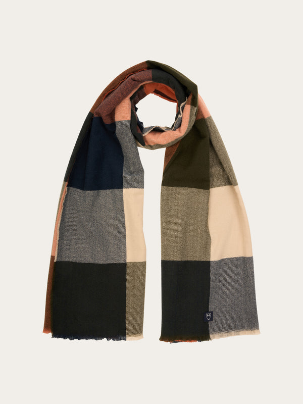 KnowledgeCotton Apparel - UNI Big check scarf Scarfs 1367 Autumn Leaf