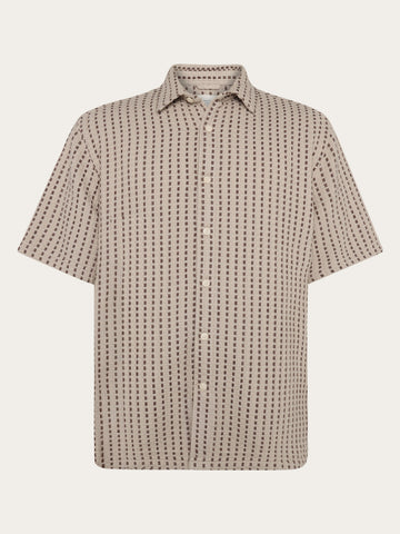 KnowledgeCotton Apparel - MEN Breeze comfort structure short sleeve shirt Shirts 8030 Beige stripe