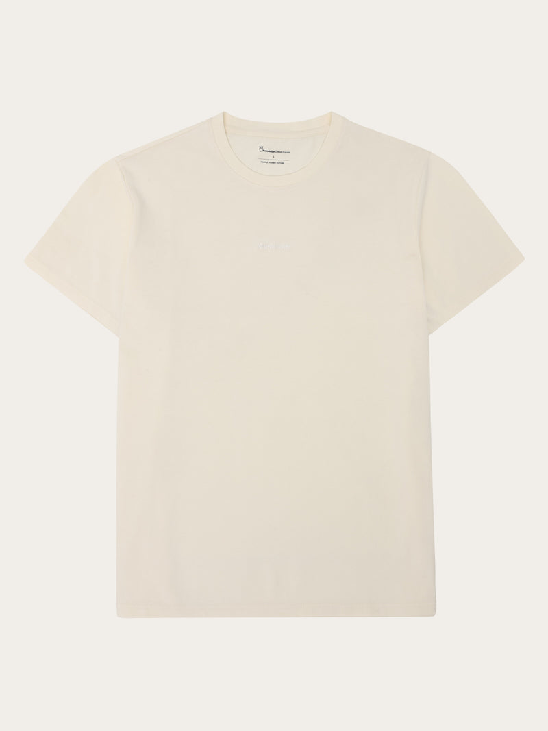 KnowledgeCotton Apparel - MEN Chest embroidery t-shirt T-shirts 1387 Egret