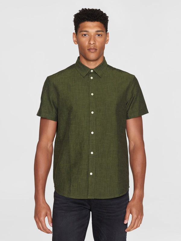 KnowledgeCotton Apparel - MEN Custom fit linen short sleeve shirt Shirts 1068 Burned Olive