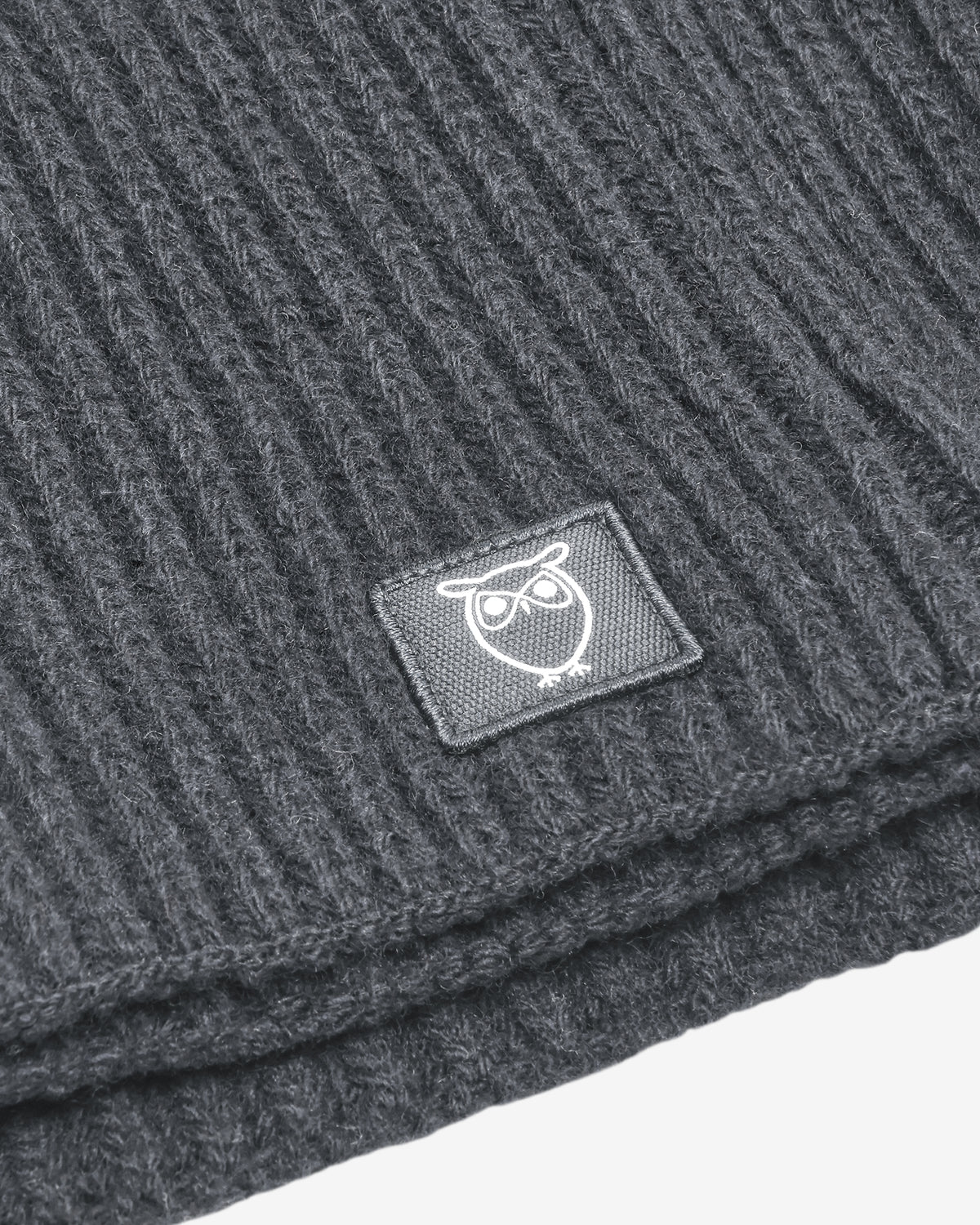 KnowledgeCotton Apparel - UNI Lambswool rib snood Scarfs 1073 Dark Grey Melange