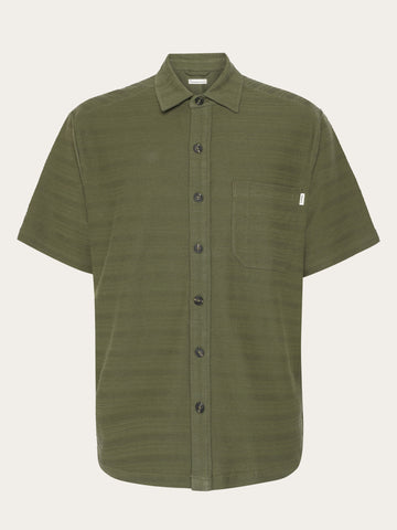 KnowledgeCotton Apparel - MEN Loose short sleeve cotton solid striped jersey shirt GOTS/Vegan Shirts 1068 Burned Olive