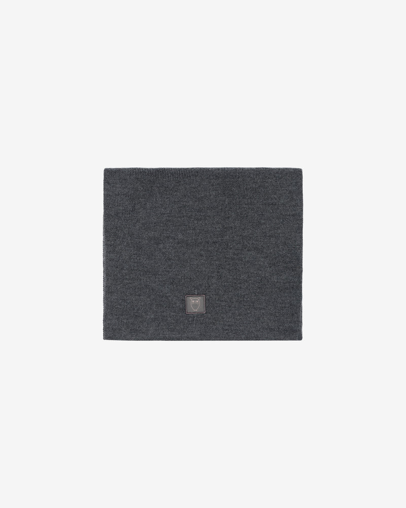 KnowledgeCotton Apparel - UNI Merino badge scarf Scarfs 1073 Dark Grey Melange