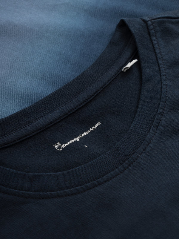 KnowledgeCotton Apparel - MEN Regular fit Dip dyed t-shirt T-shirts 9921 Blue AOP