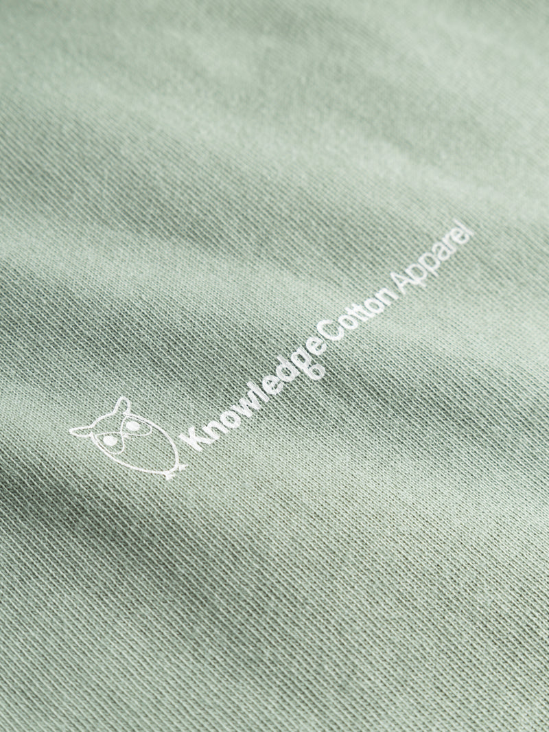 KnowledgeCotton Apparel - MEN Regular trademark chest print t-shirt T-shirts 1396 Lily Pad
