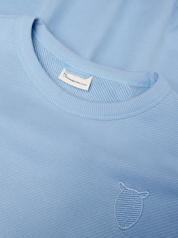 KnowledgeCotton Apparel - MEN Straight fit sweat with embroidery at chest Sweats 1463 Glacier Lake