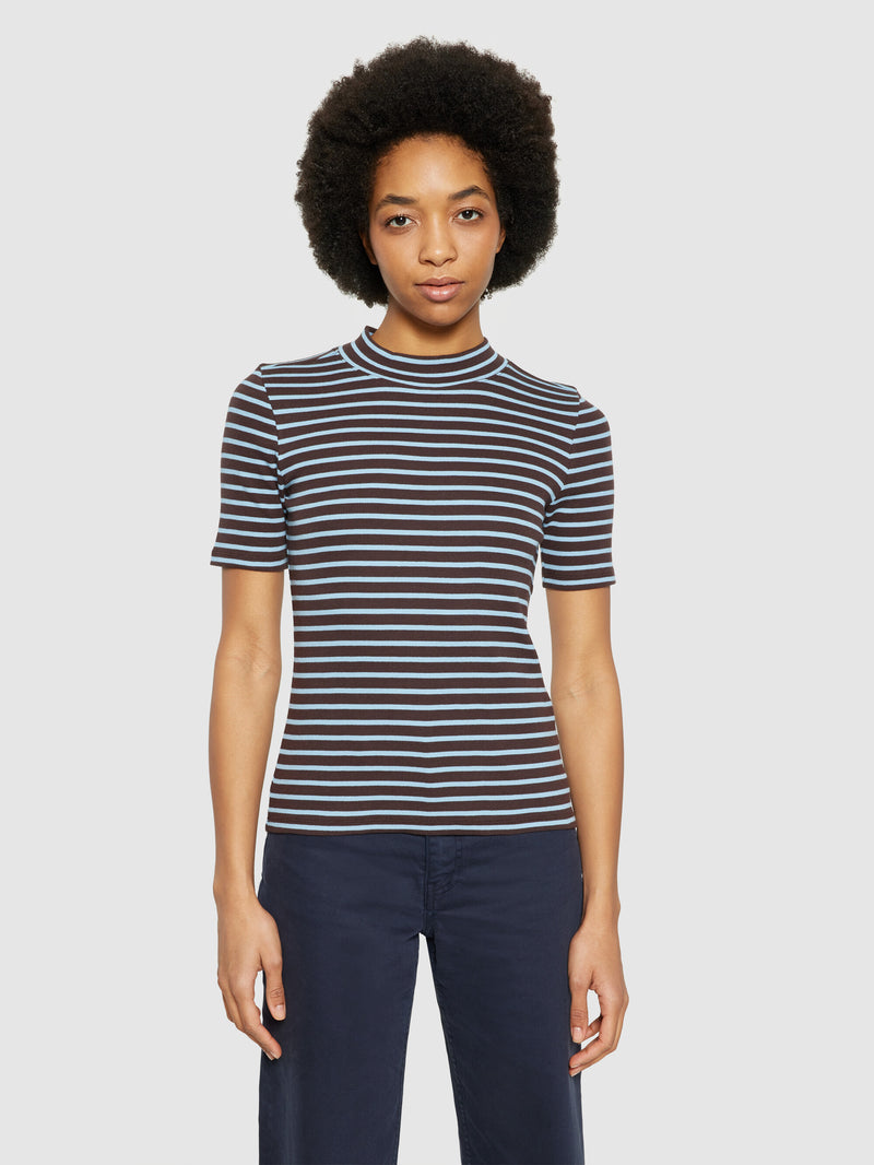 KnowledgeCotton Apparel - WMN Striped rib high neck short sleeved T-shirts 8026 Brown stripe