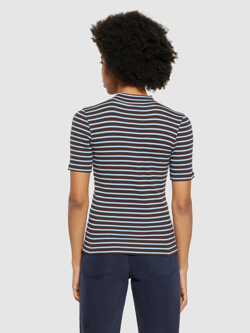 KnowledgeCotton Apparel - WMN Striped rib high neck short sleeved T-shirts 8026 Brown stripe