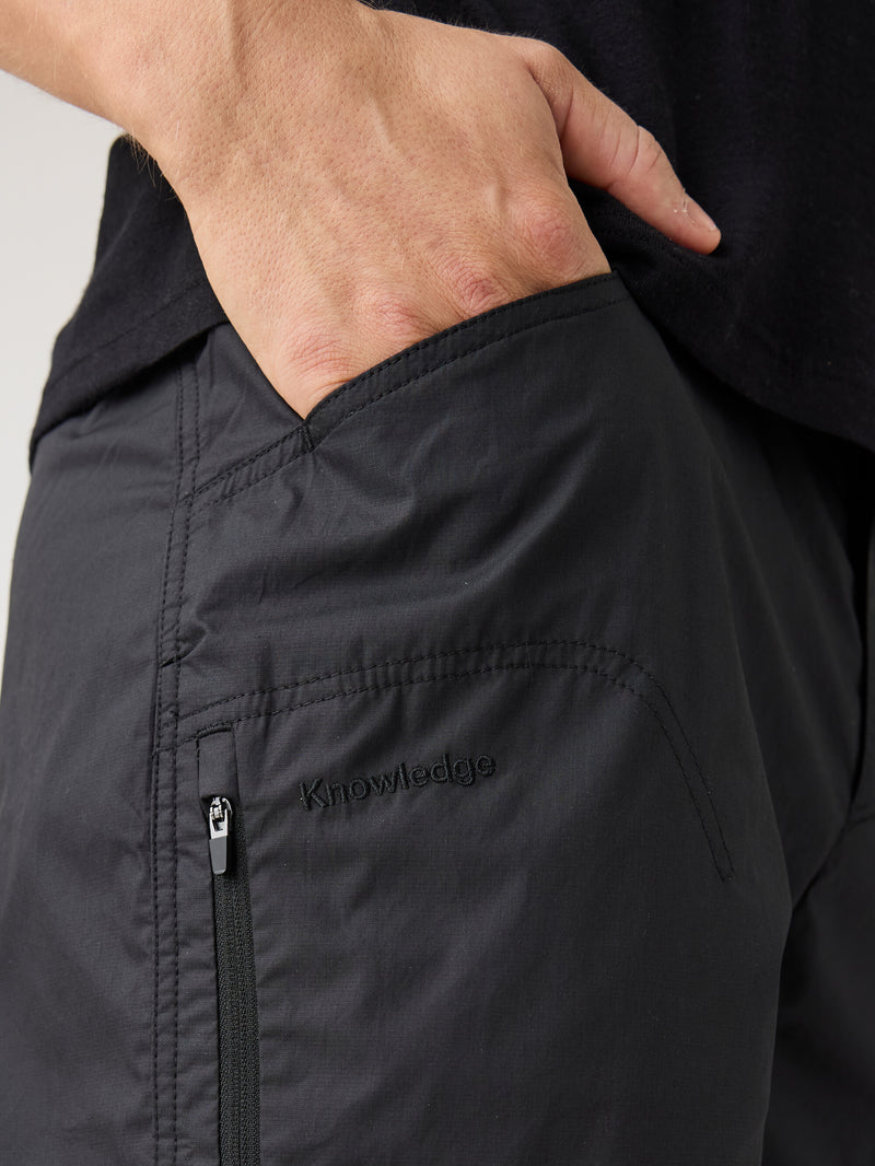 KnowledgeCotton Apparel - MEN Vent ripstop 90 shorts Shorts 1300 Black Jet