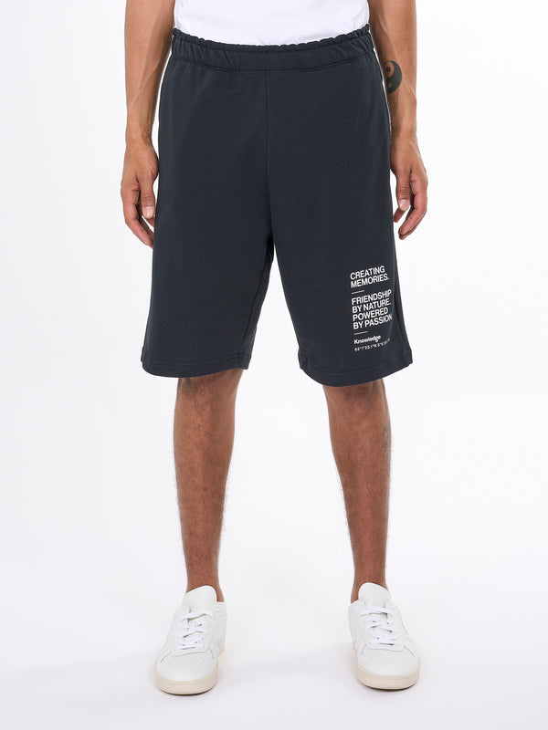 KnowledgeCotton Apparel - MEN Baggy sweat shorts - Creating Memories Shorts 1300 Black Jet