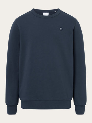 KnowledgeCotton Apparel - MEN Basic badge sweat Sweats 1001 Total Eclipse