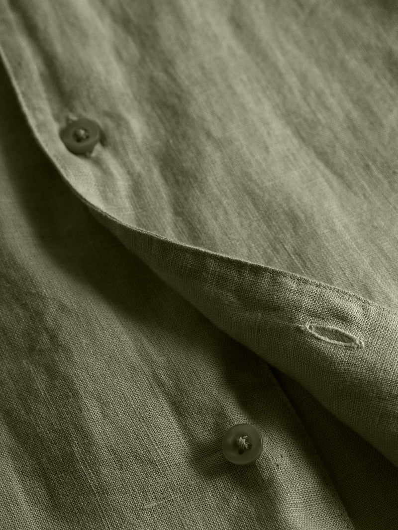 KnowledgeCotton Apparel - MEN Box fit short sleeved linen shirt Shirts 1068 Burned Olive
