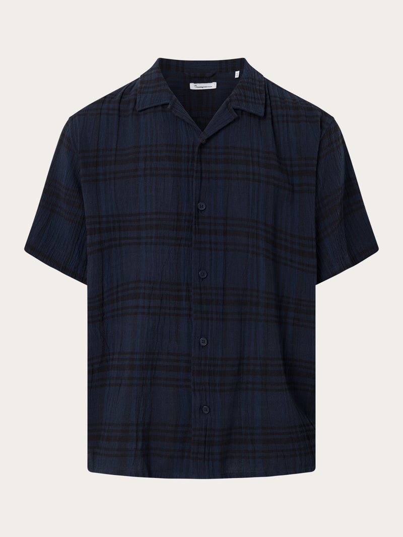 KnowledgeCotton Apparel - MEN Boxed fit short sleeved checkered light shirt Shirts 7003 Black check